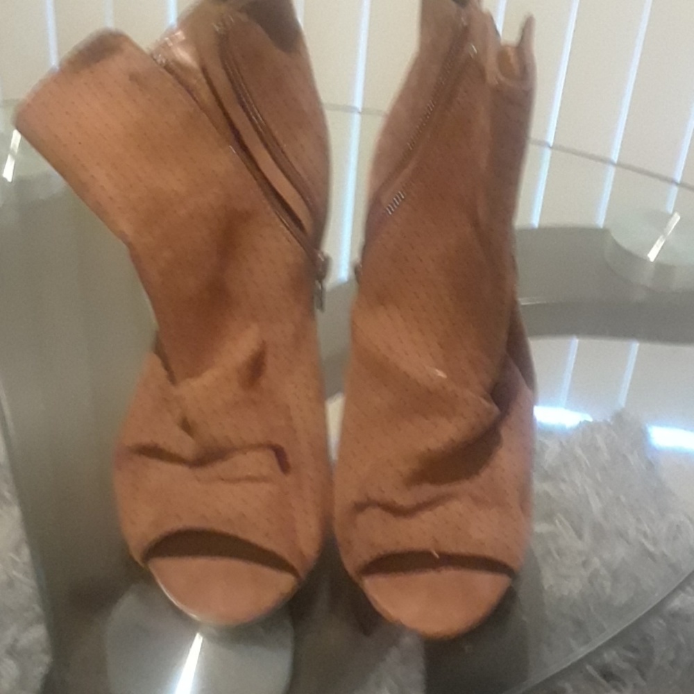 Open toe ankle boot - Picture 2 of 3